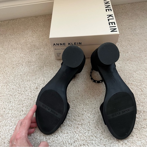 Anne Klein iflex open toe gold studded heels - Picture 3 of 10